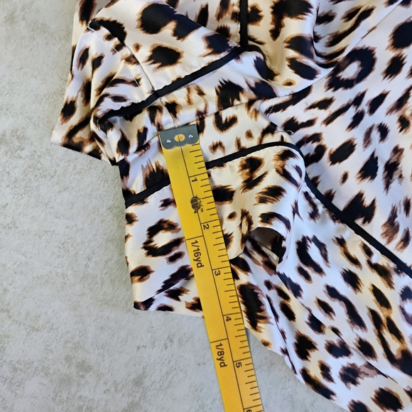 Victoria's Secret Leopard Print Pajama Shorts Womens Medium Lounge Sleepwear - Picture 8 of 9